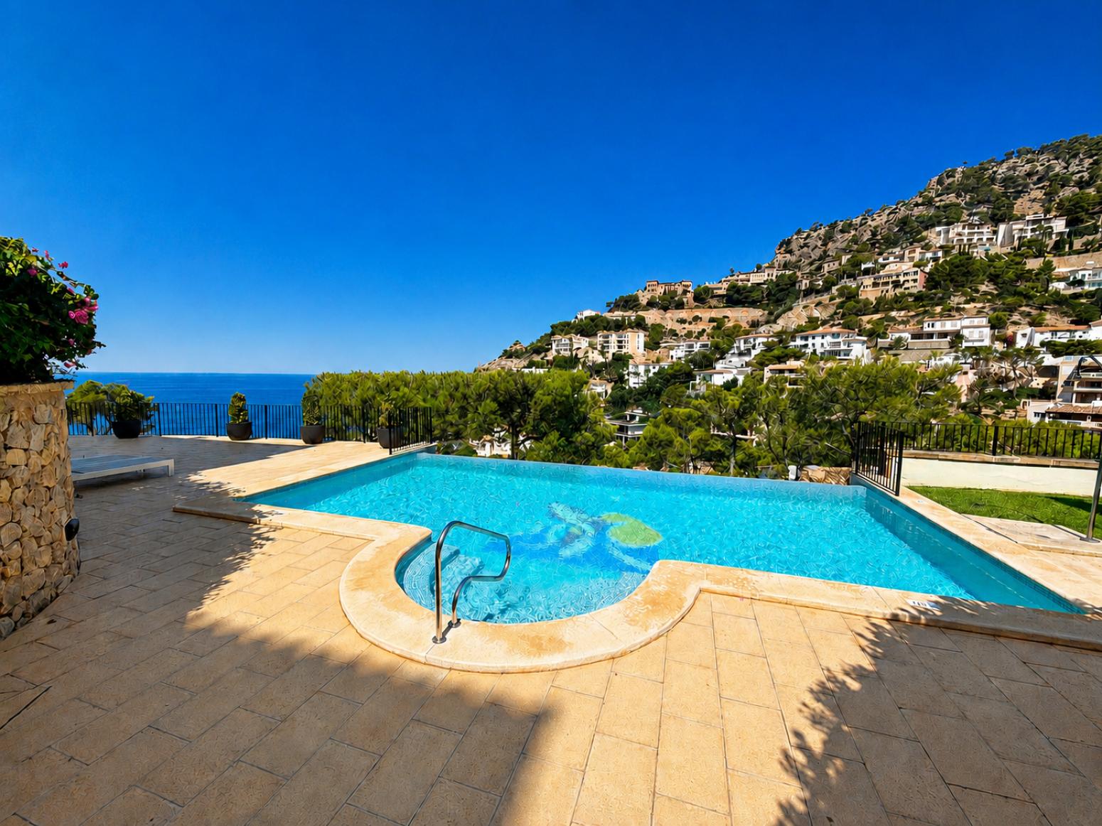 Flat for Sale in Andratx