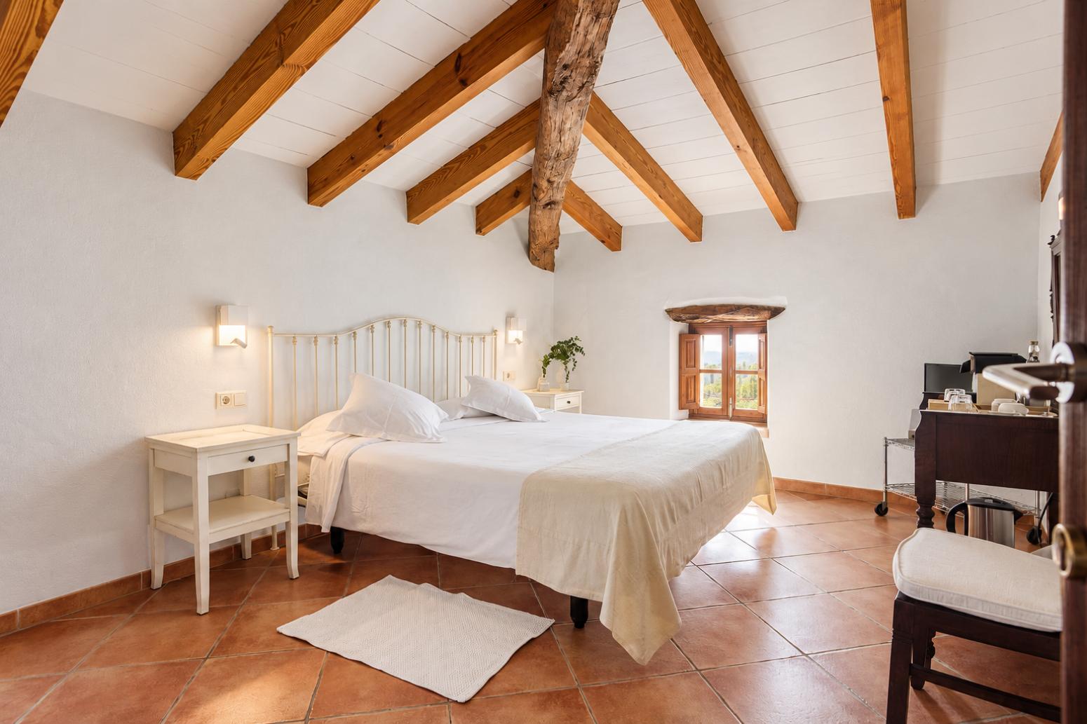 Premise for Sale in Estellencs