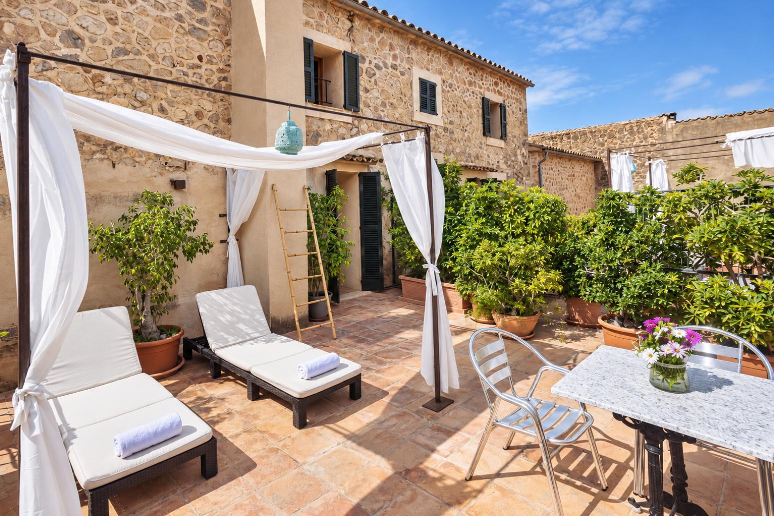 Premise for Sale in Estellencs