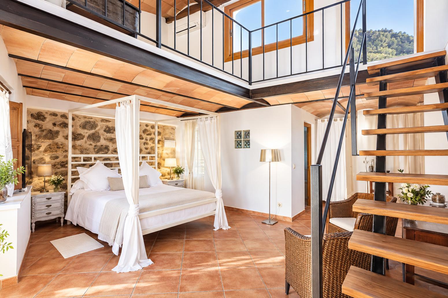 Premise for Sale in Estellencs