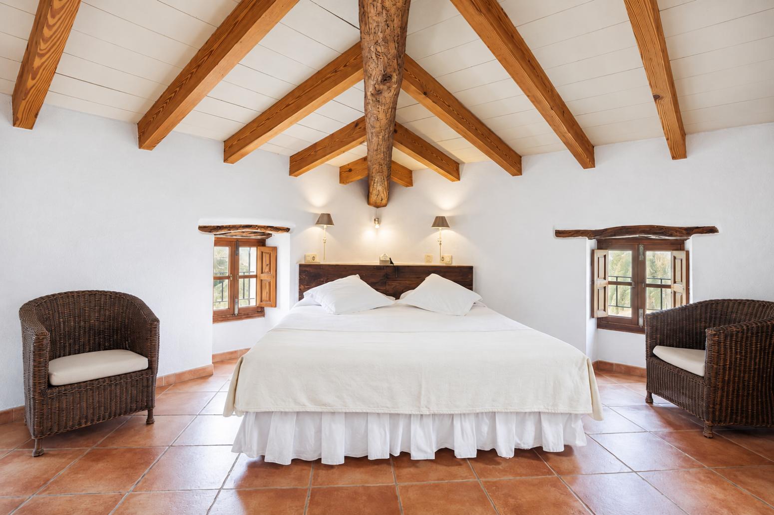 Premise for Sale in Estellencs