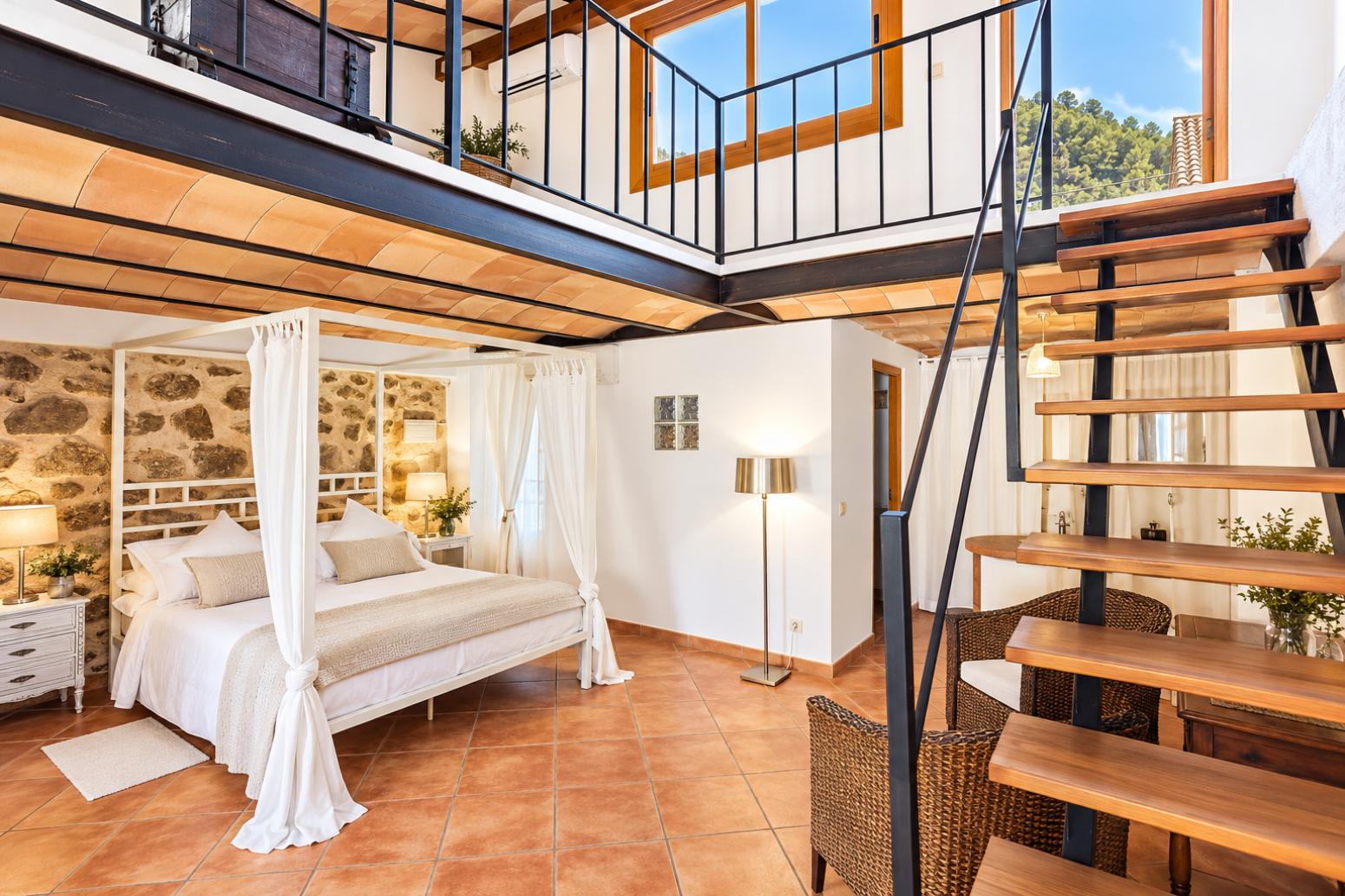 Premise for Sale in Estellencs