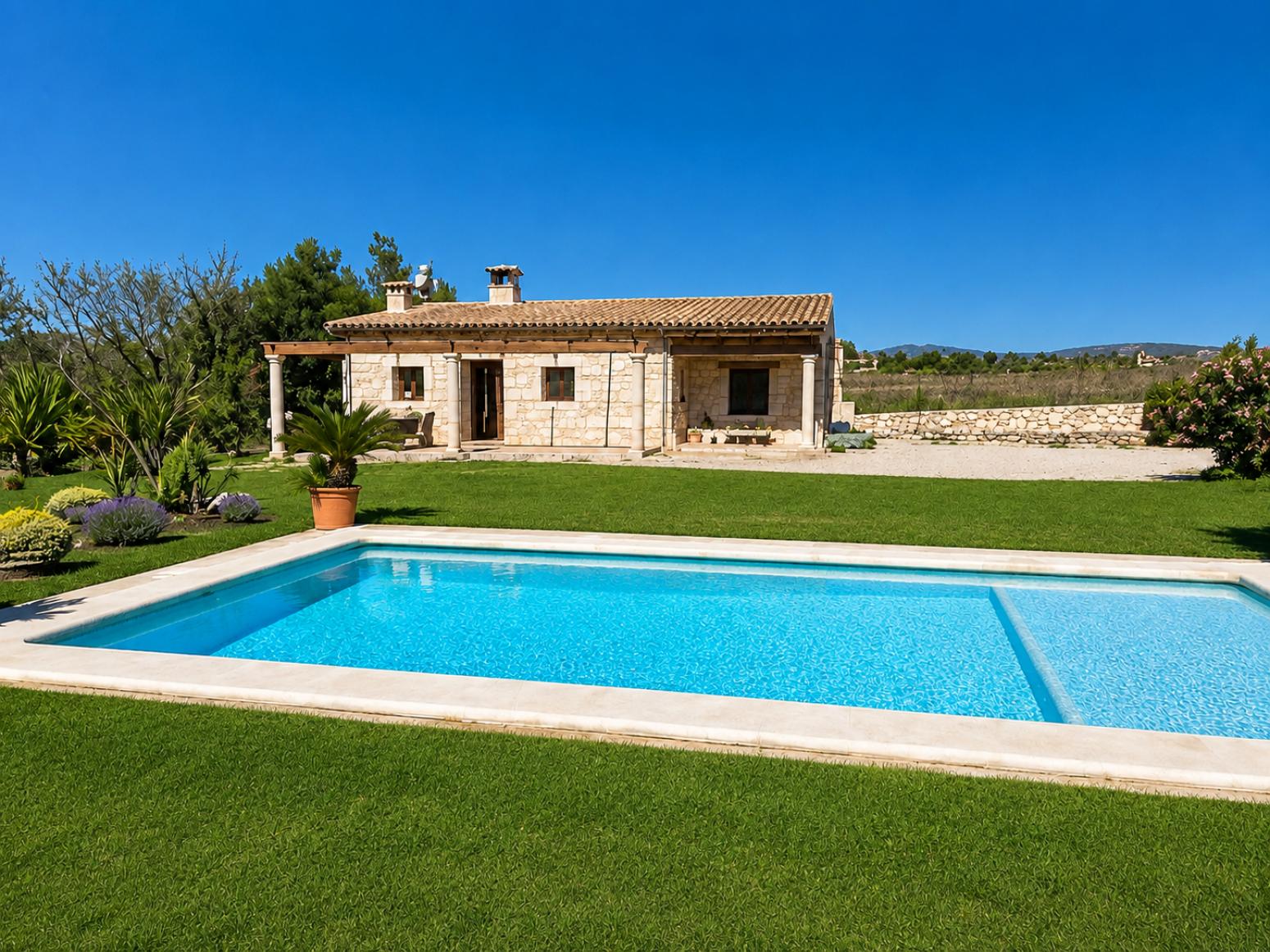 House for Rent in Lloret de Vistalegre