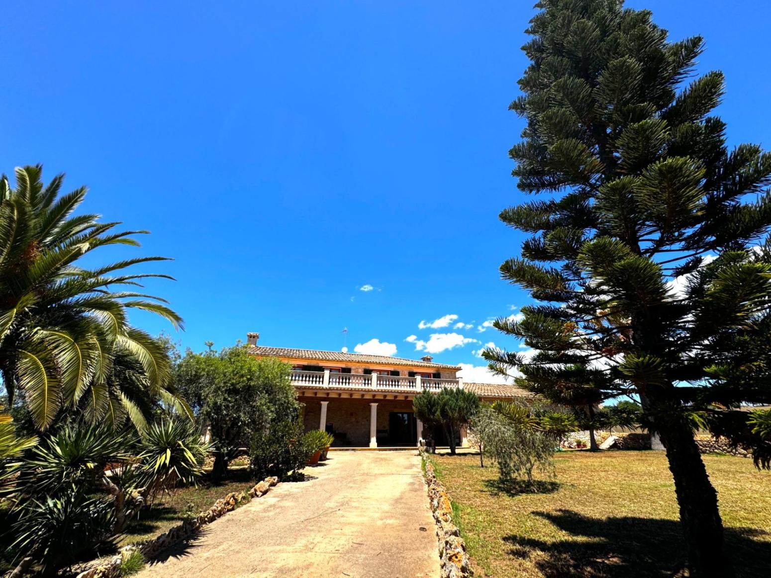 House for Sale in Lloret de Vistalegre