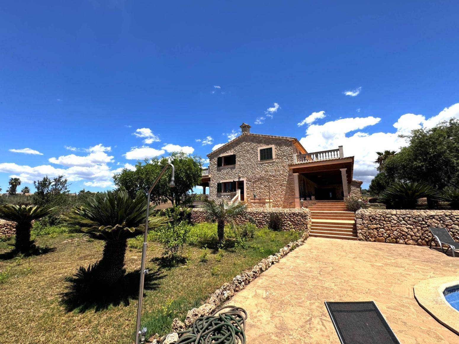 House for Sale in Lloret de Vistalegre