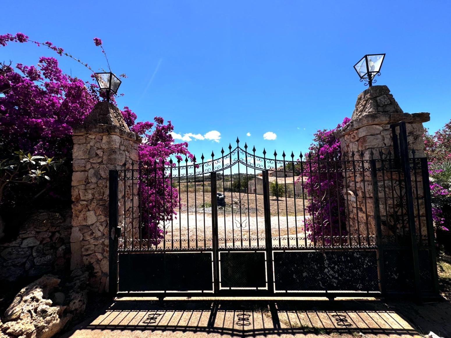 House for Sale in Lloret de Vistalegre