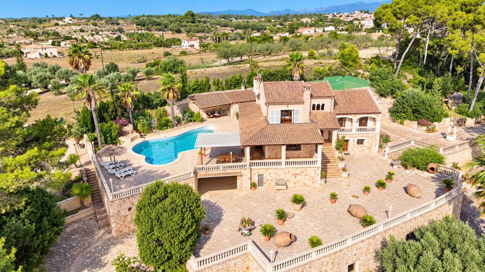 House for Sale in Lloret de Vistalegre