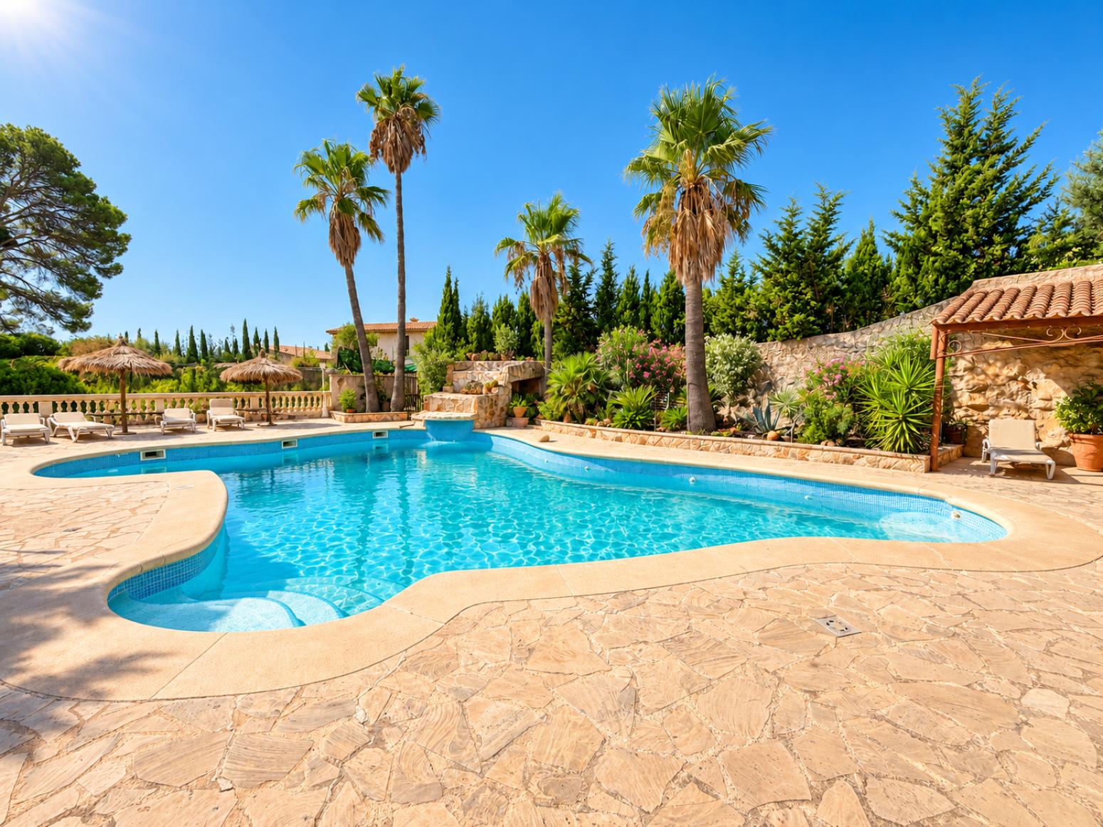 House for Sale in Lloret de Vistalegre