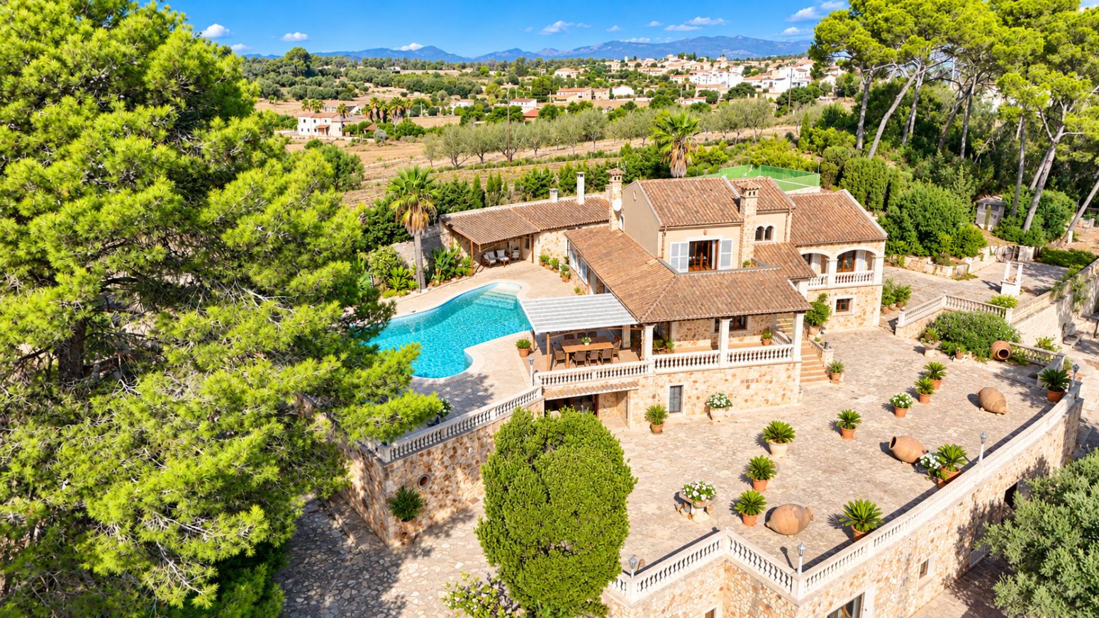 House for Sale in Lloret de Vistalegre