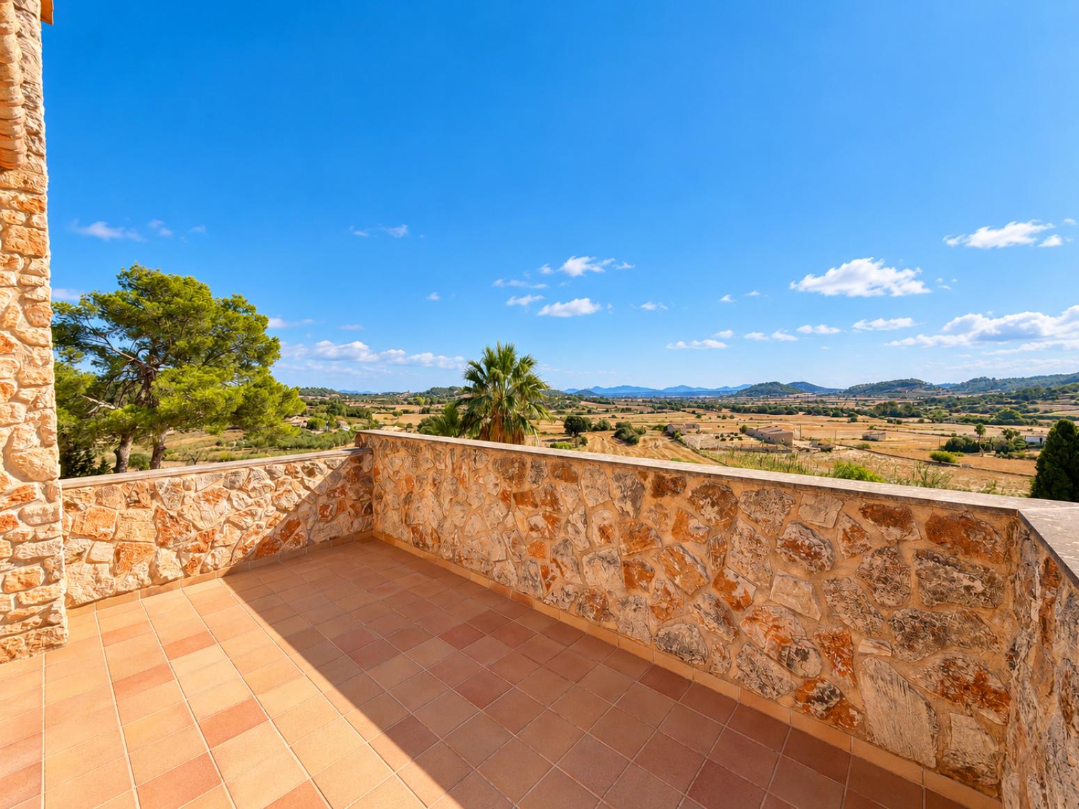House for Sale in Lloret de Vistalegre