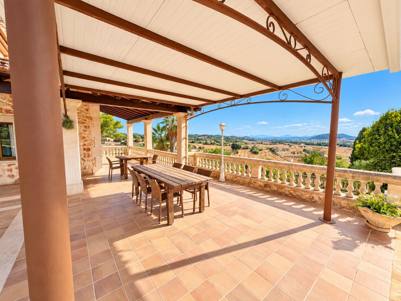 House for Sale in Lloret de Vistalegre