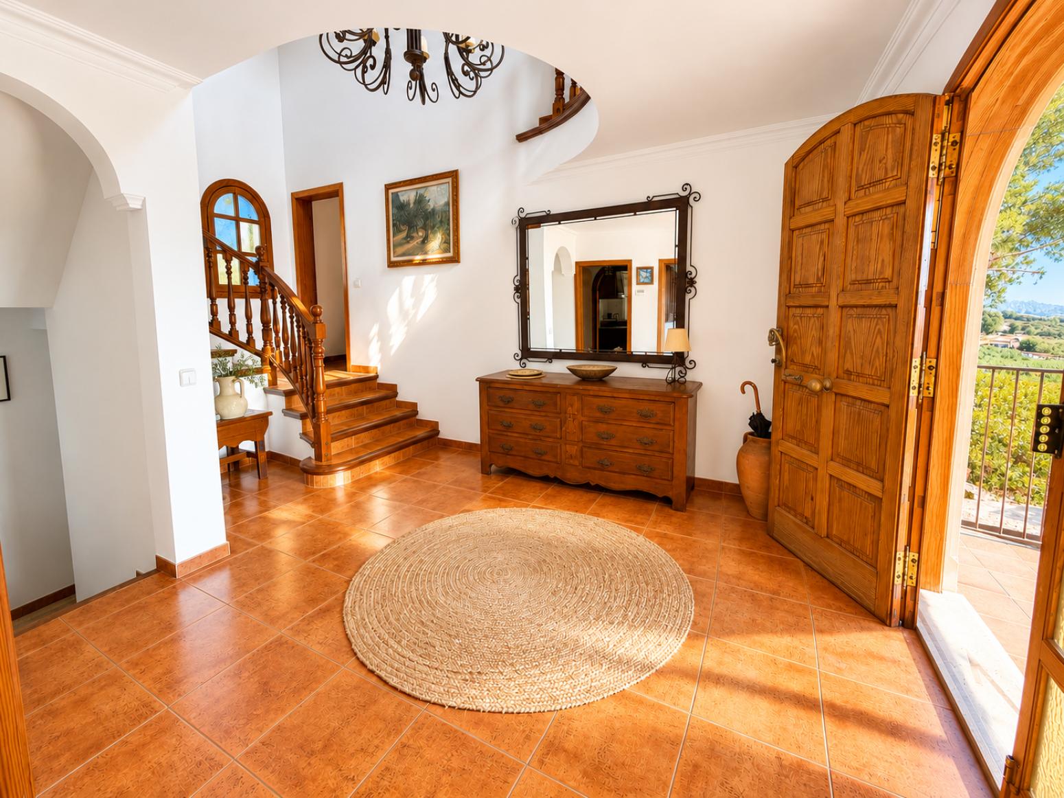 House for Sale in Lloret de Vistalegre