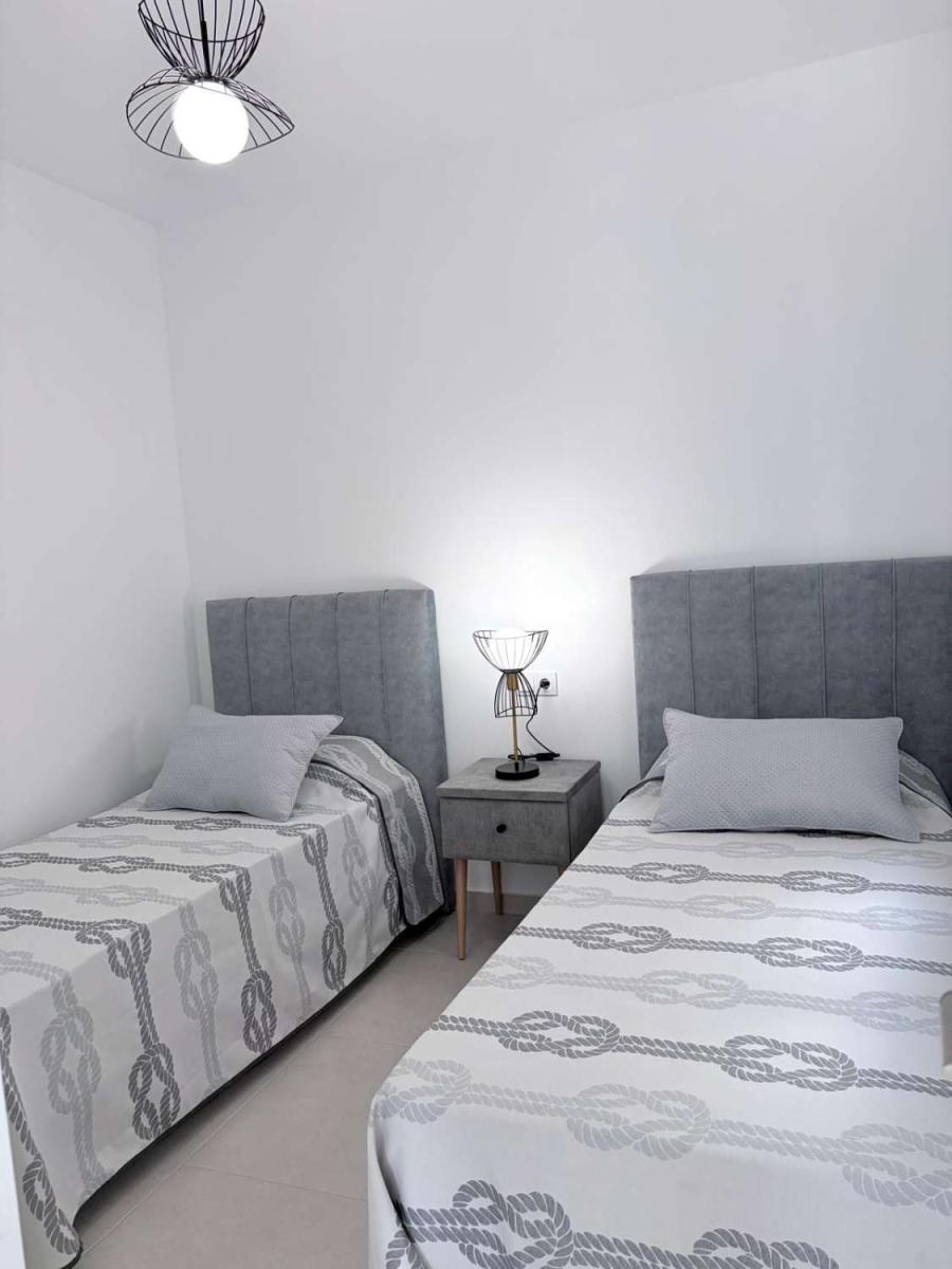 Flat for Sale in San Miguel de Salinas