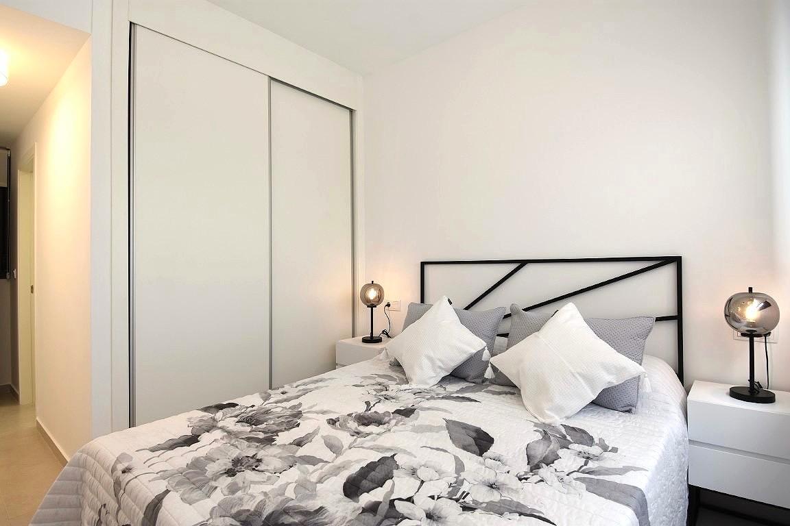 Flat for Sale in San Miguel de Salinas