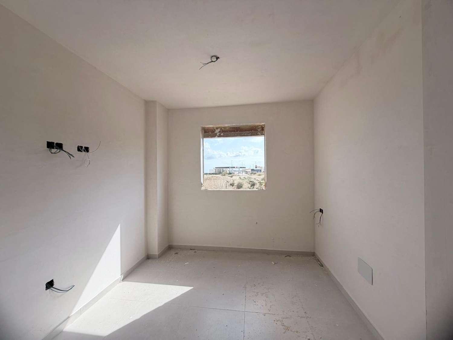 Flat for Sale in San Miguel de Salinas