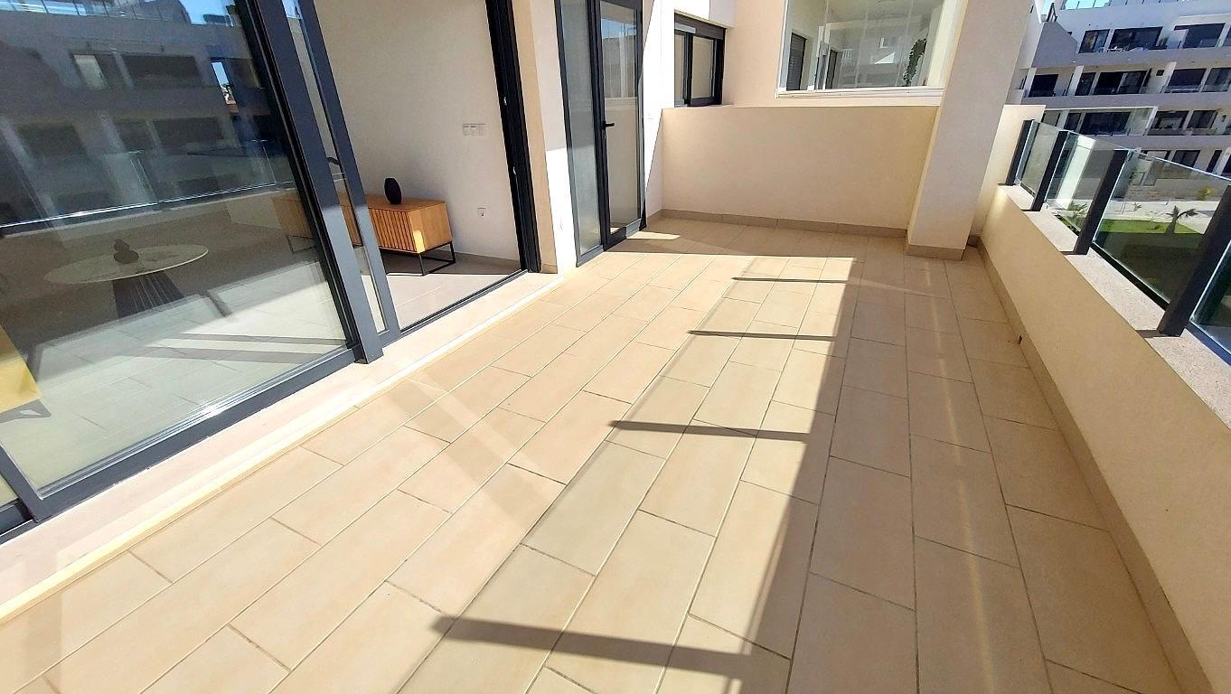 Flat for Sale in San Miguel de Salinas
