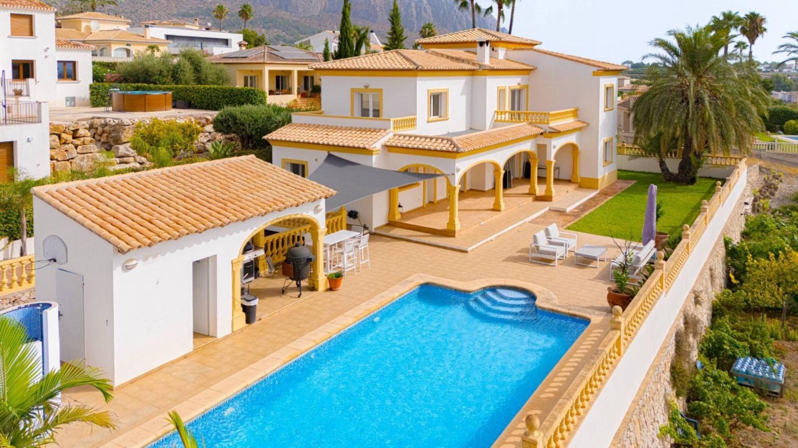 Villa for Sale in Beniarbeig
