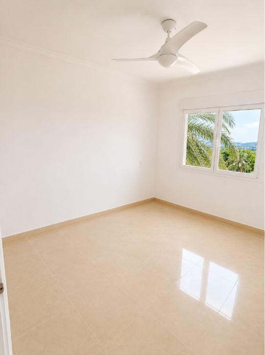 Villa for Sale in Beniarbeig