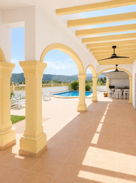 Villa for Sale in Beniarbeig