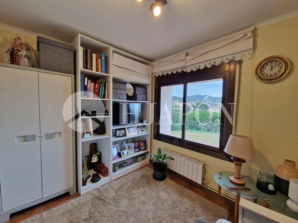 Villa for Sale in Vilassar de Dalt