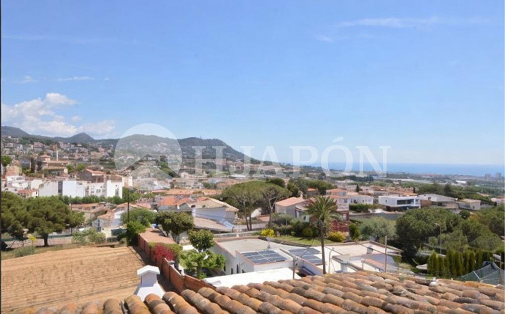 Villa for Sale in Vilassar de Dalt