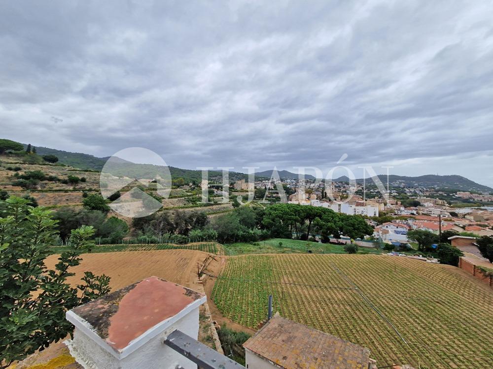 Villa for Sale in Vilassar de Dalt