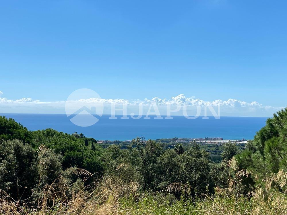 Plot for Sale in Sant Vicenç de Montalt