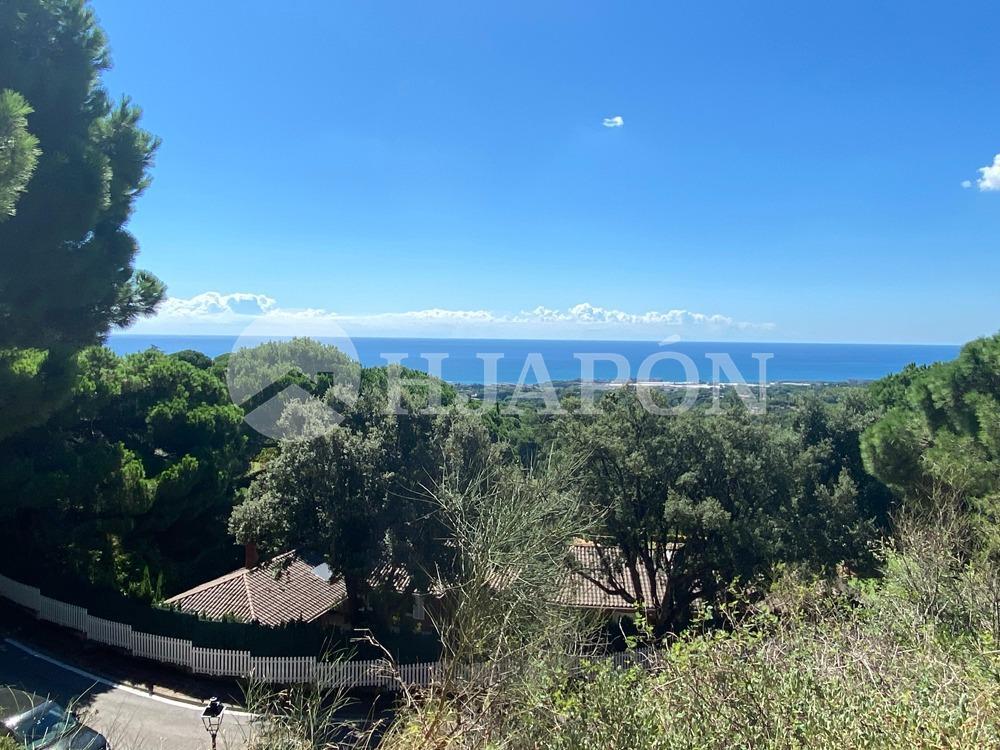 Plot for Sale in Sant Vicenç de Montalt