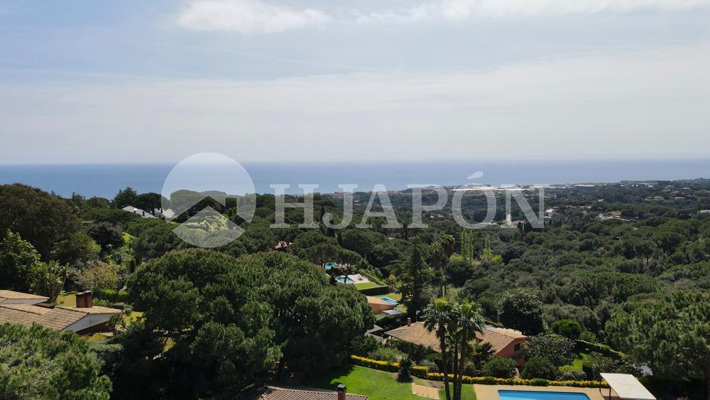 Plot for Sale in Sant Vicenç de Montalt