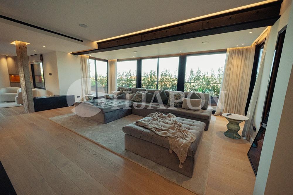 Penthouse for Sale in Barcelona