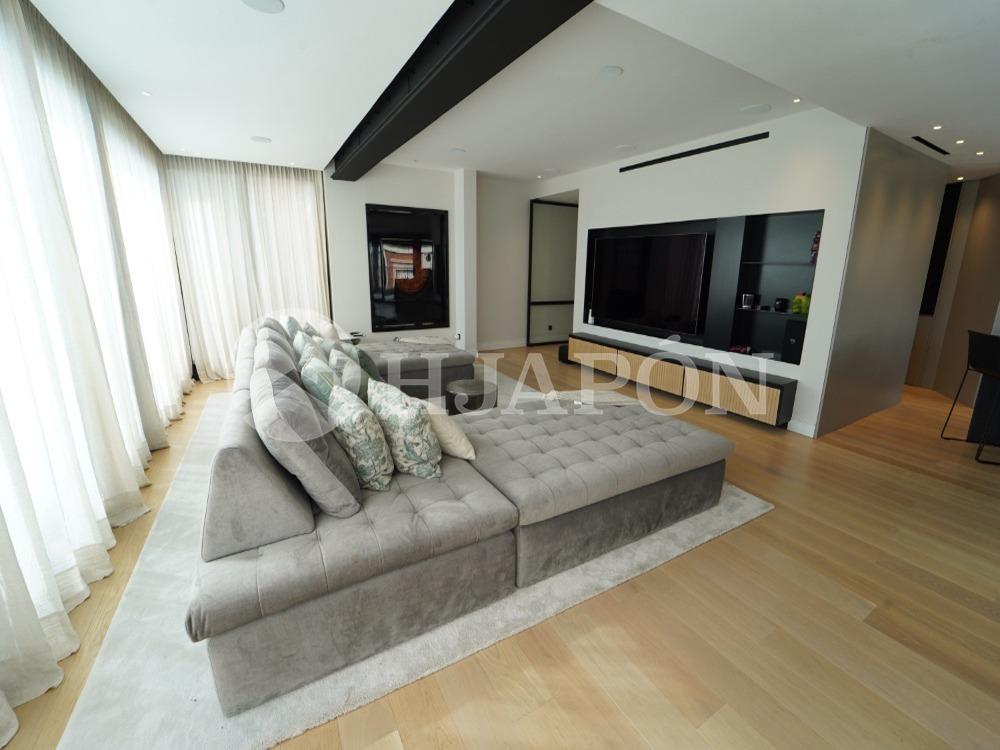 Penthouse for Sale in Barcelona