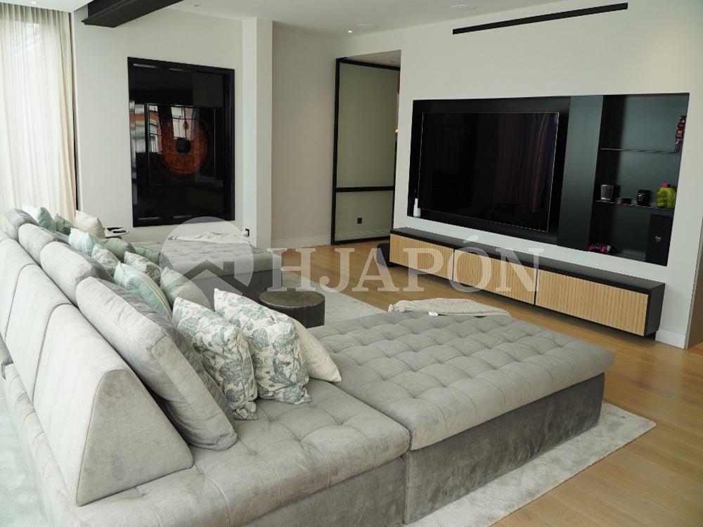 Penthouse for Sale in Barcelona