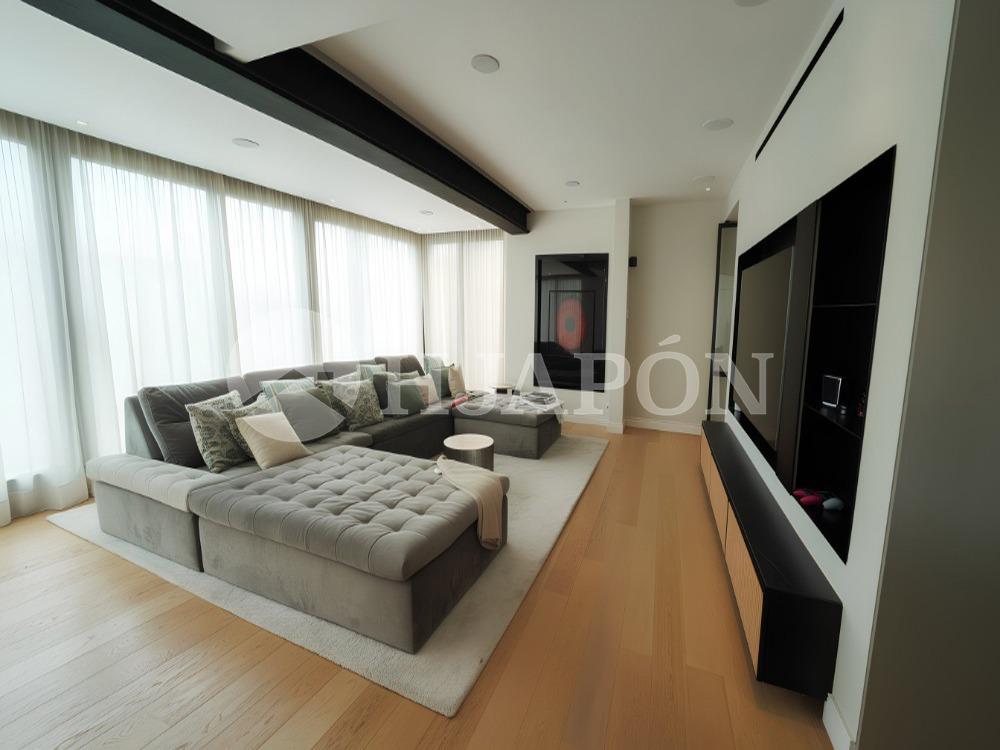Penthouse for Sale in Barcelona