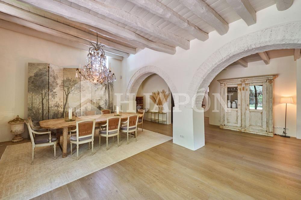 Villa for Sale in Alella