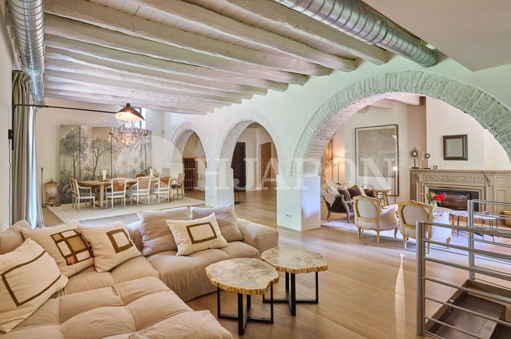 Villa for Sale in Alella