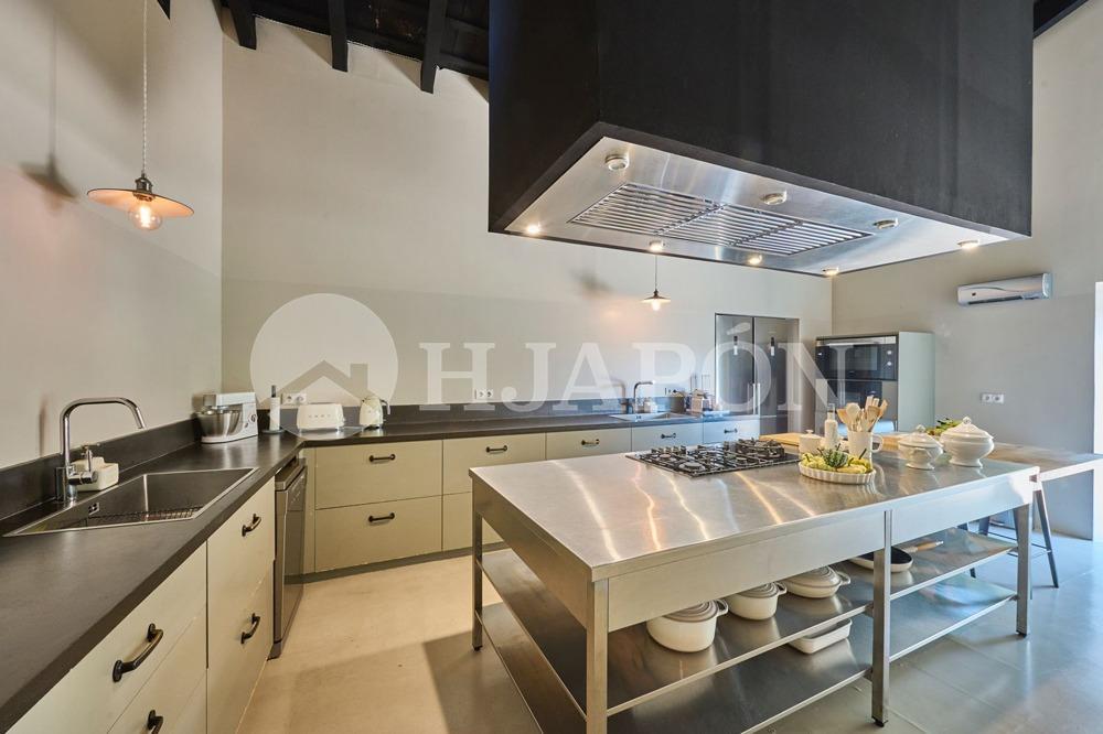 Villa for Sale in Alella