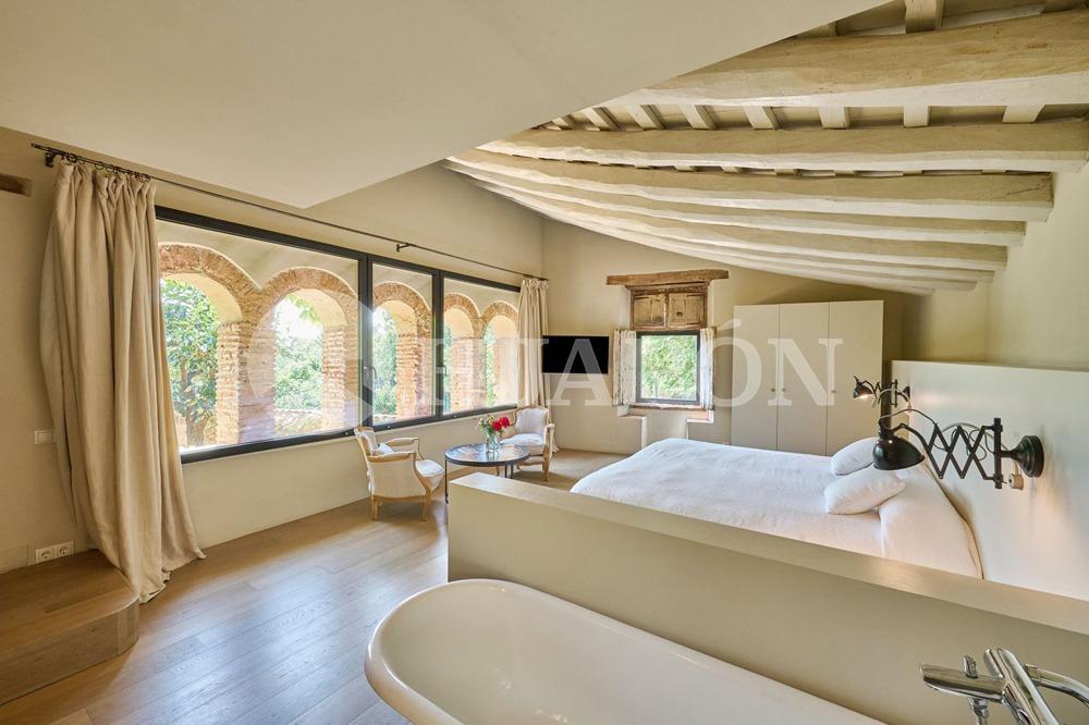Villa for Sale in Alella