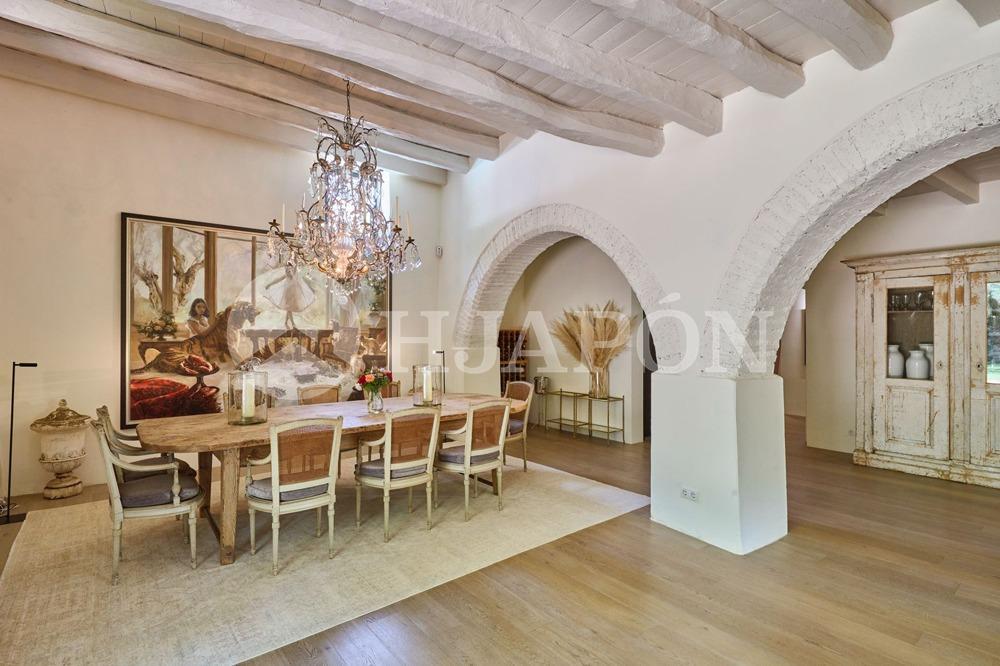 Villa for Sale in Alella