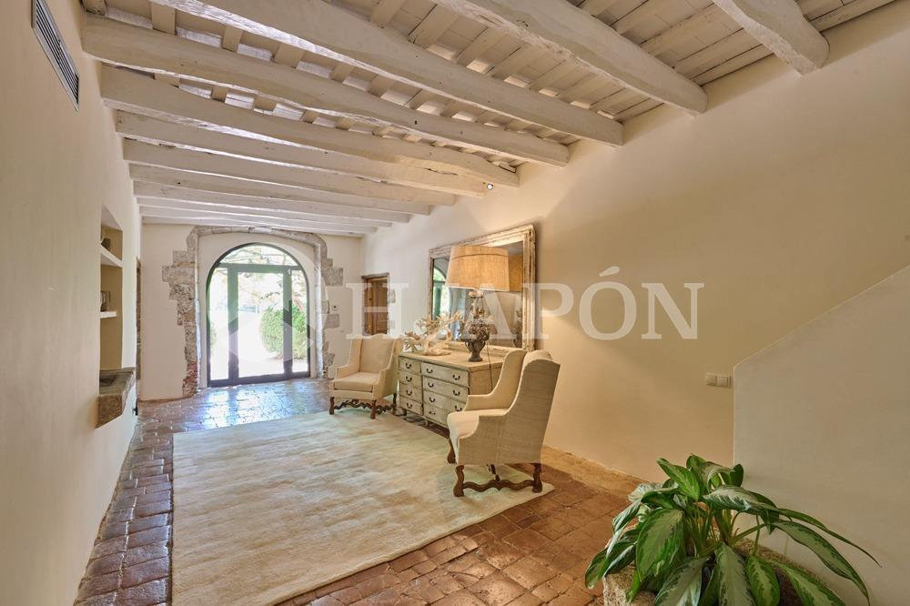 Villa for Sale in Alella