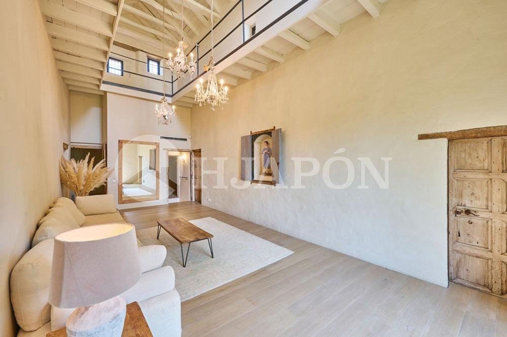 Villa for Sale in Alella