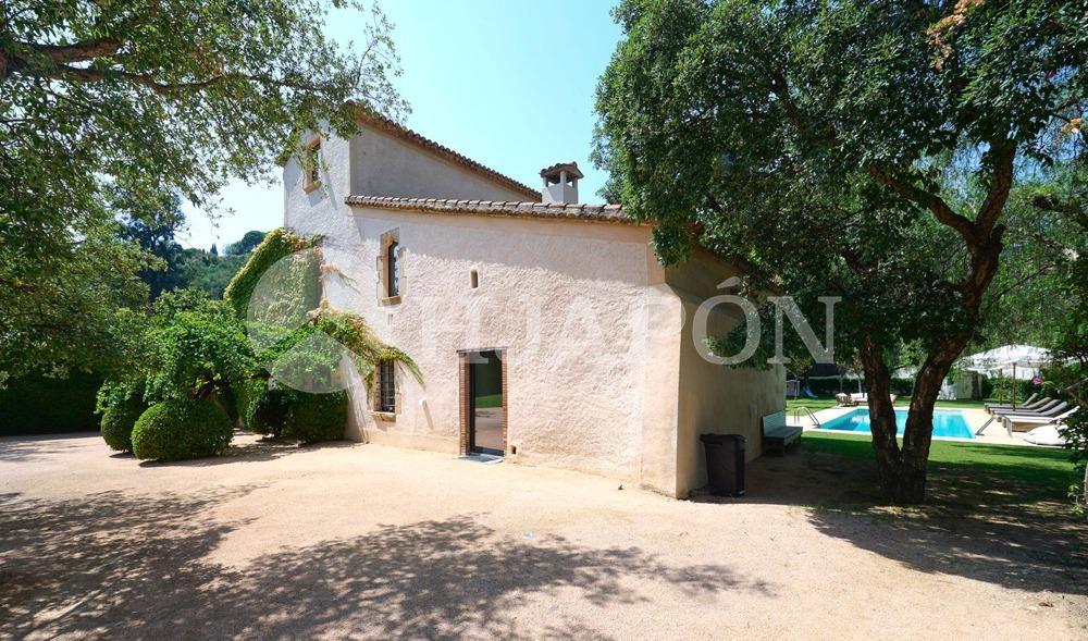 Villa for Sale in Alella