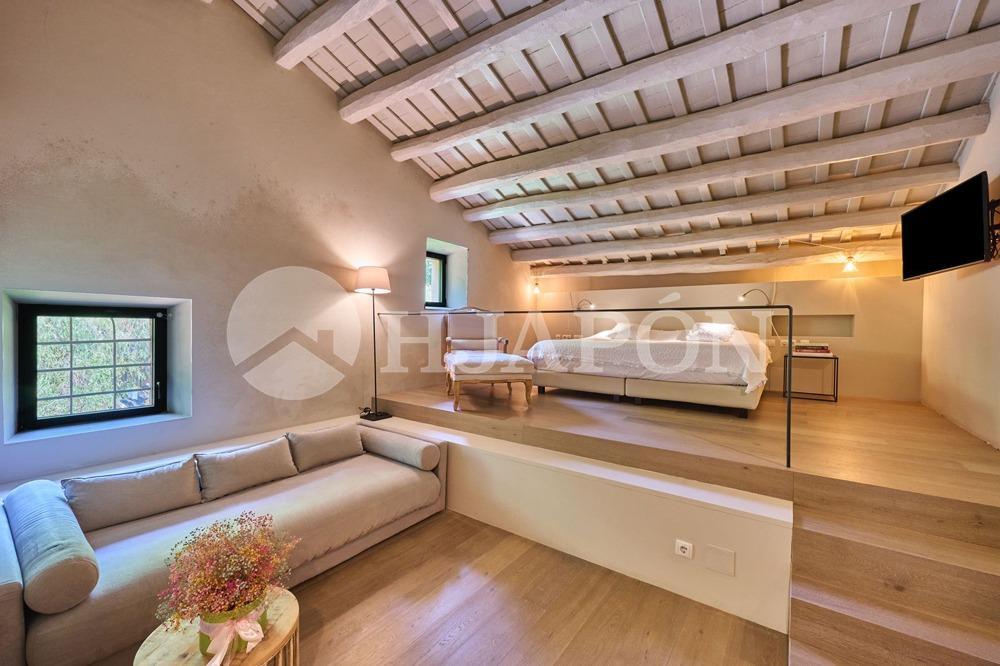 Villa for Sale in Alella