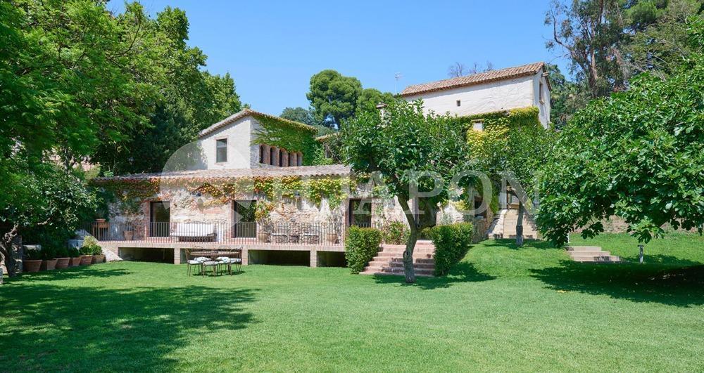 Villa for Sale in Alella