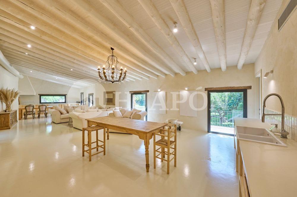 Villa for Sale in Alella