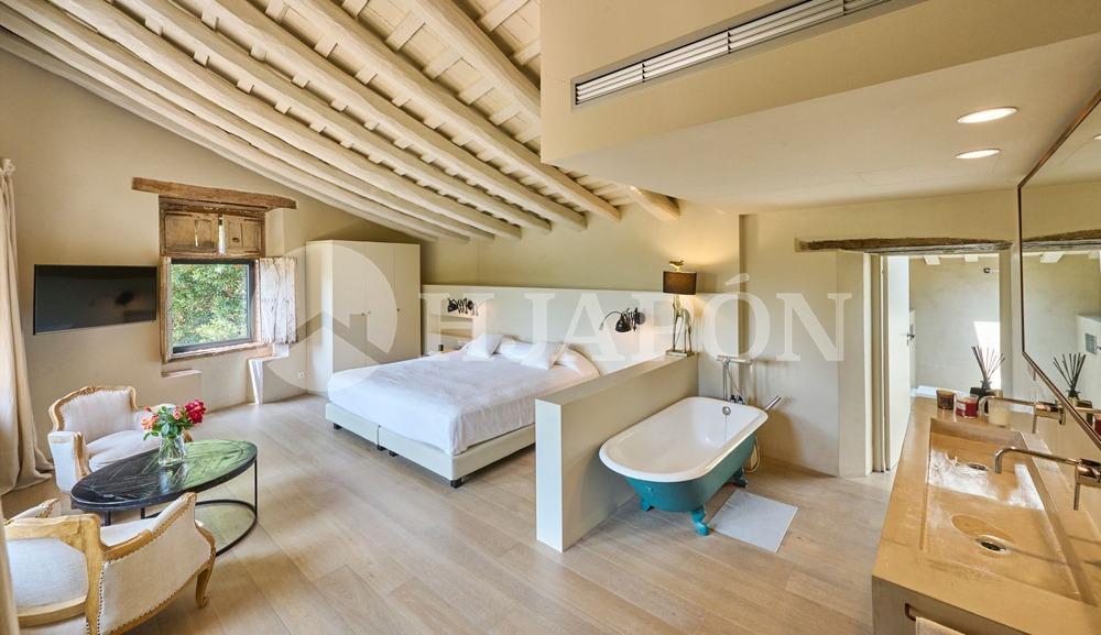 Villa for Sale in Alella