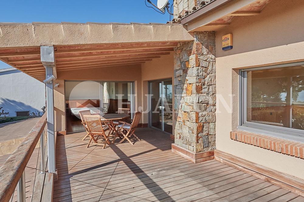 House for Sale in Alella