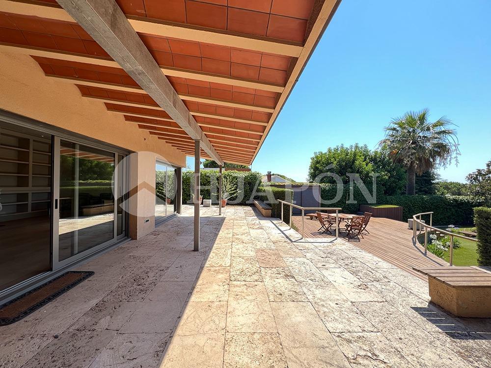 House for Sale in Alella