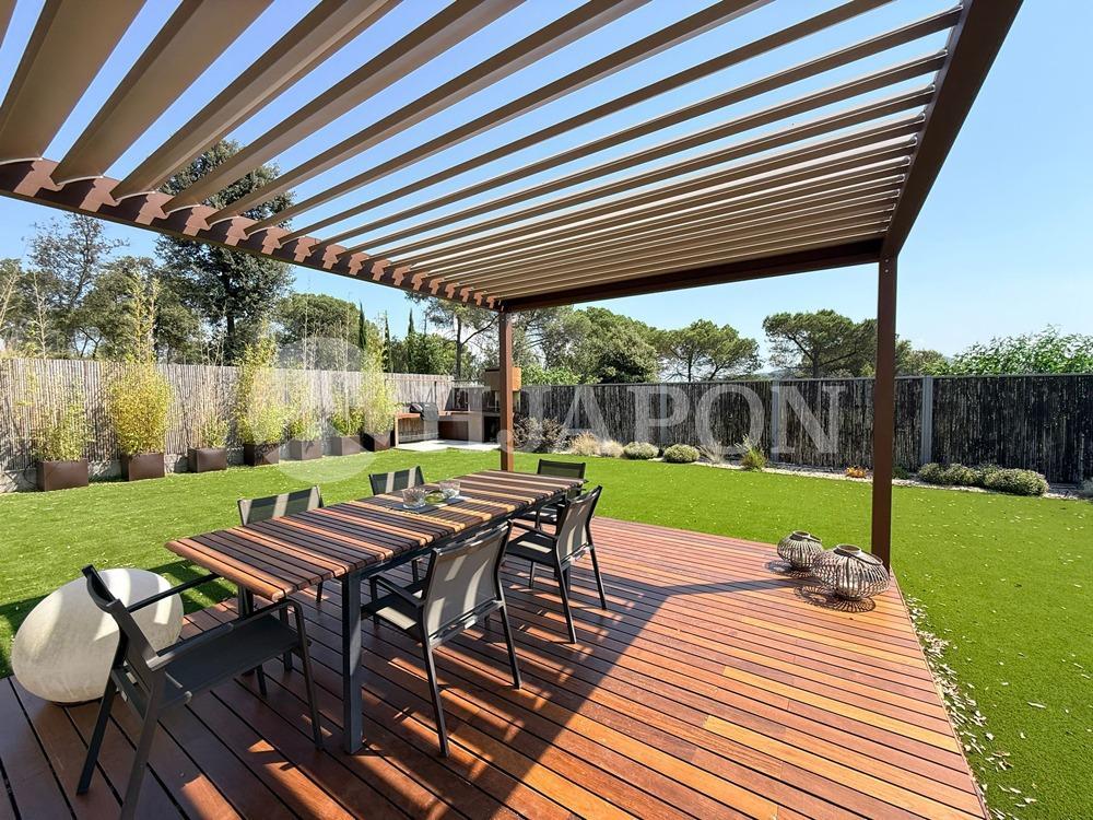 House for Sale in Vallromanes
