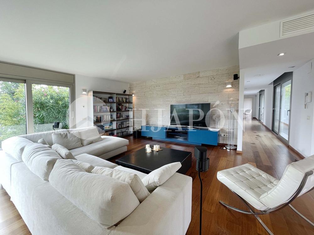 House for Sale in Vallromanes