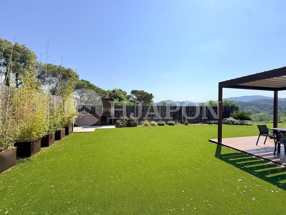 House for Sale in Vallromanes